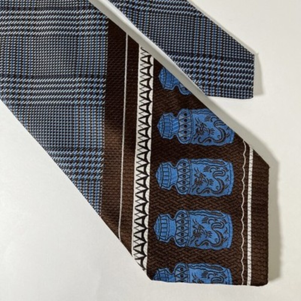 Vintage Aneeva Extra Wide Tie Polyester Necktie Made In Israel 4-1/2” X 55”